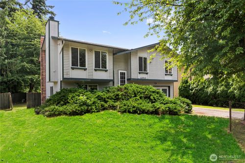 13513 47th Avenue Ne, Marysville, WA, 98271 | Card Image