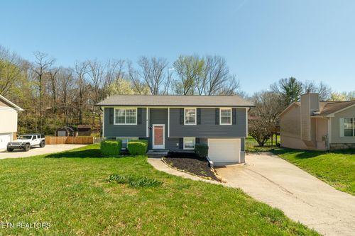7536 Inverrary Cir, Knoxville, TN, 37918-6245 | Card Image