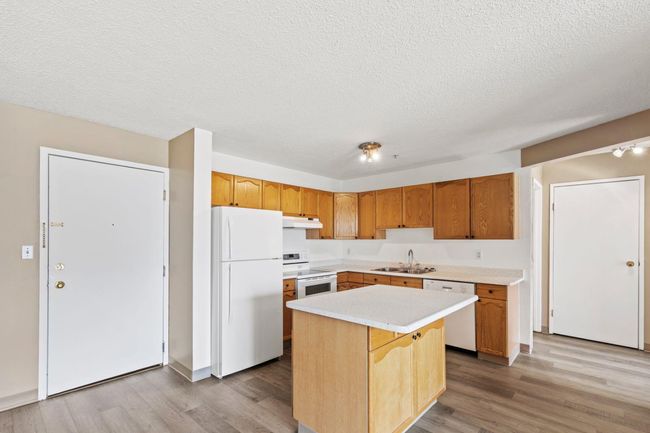 104 - 9700 92 Avenue, Condo with 2 bedrooms, 1 bathrooms and 1 parking in Grande Prairie AB | Image 5