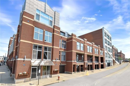 517-1951 W 26th St, Cleveland, OH, 44113-3467 | Card Image