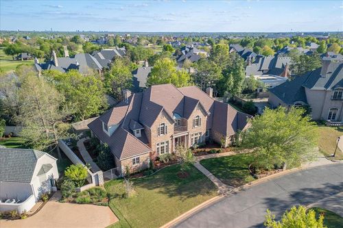 5708 Mistletoe Court, Oklahoma City, OK, 73142 | Card Image