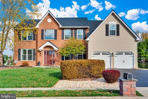 48 Jessica Cir, Schwenksville, PA, 19473-1695 | Card Image