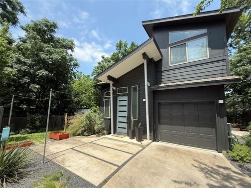 b-2200 E 16th St, Austin, TX, 78702-1318 | Card Image