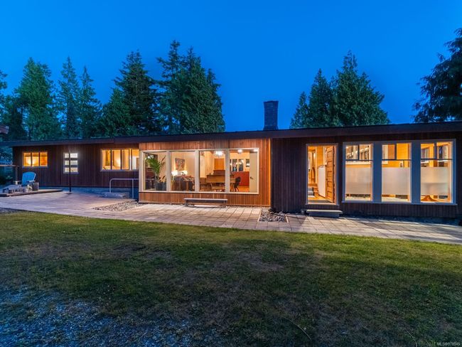 410 17 Th Ave, House other with 4 bedrooms, 5 bathrooms and 4 parking in Sointula BC | Image 9