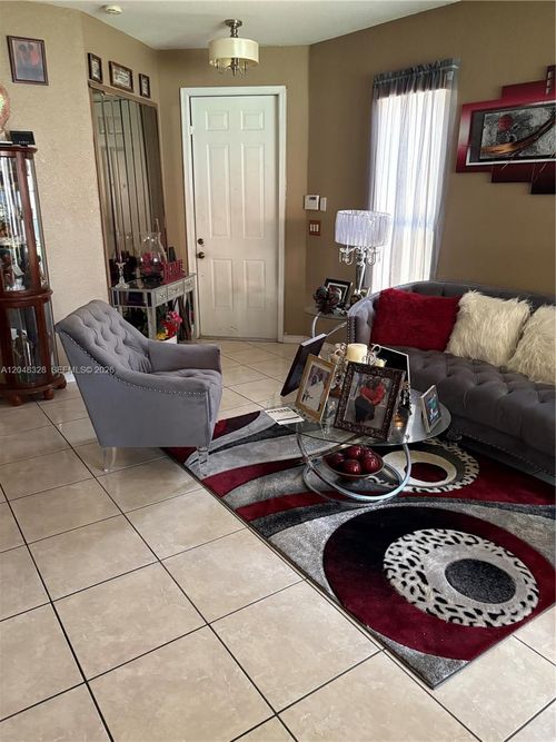 3976-3976 Ne 13th Dr, Homestead, FL, 33033-5933 | Card Image