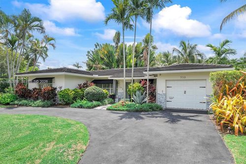 700 Vilabella Ave, Coral Gables, FL, 33146-1734 | Card Image