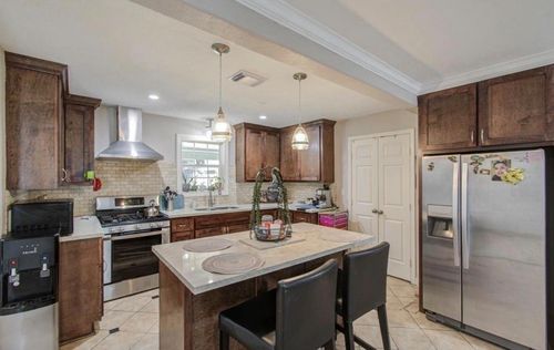 5423 N Shady Creek Dr, Houston, TX, 77017-7129 | Card Image