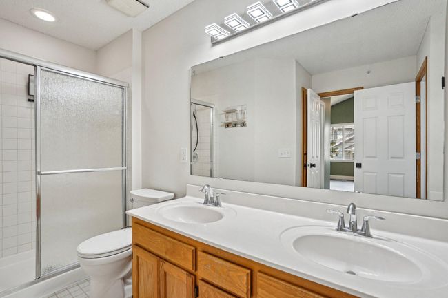 26-web-or-mls-Niagara Ln-2204-026.jpg | Image 18