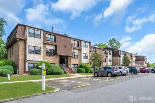 1909 Raspberry Ct, Edison, NJ, 08817-2775 | Card Image