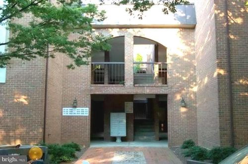 b-1107 N Taylor St, ARLINGTON, VA, 22201-4721 | Card Image