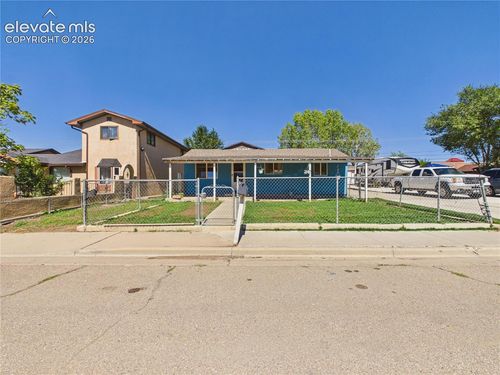 2805 E 16th St, Pueblo, CO, 81001-2451 | Card Image