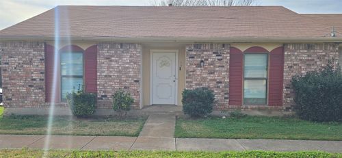 24-32 E Mountain Creek Dr, Grand Prairie, TX, 75052-5988 | Card Image