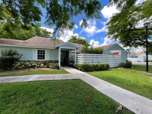 1-11-13799 Sw 147th Circle Ln, Miami, FL, 33186-5357 | Card Image