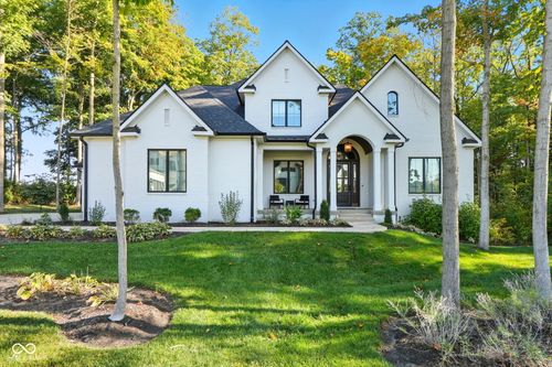 11002 Holliday Farms Blvd, Zionsville, IN, 46077-0022 | Card Image