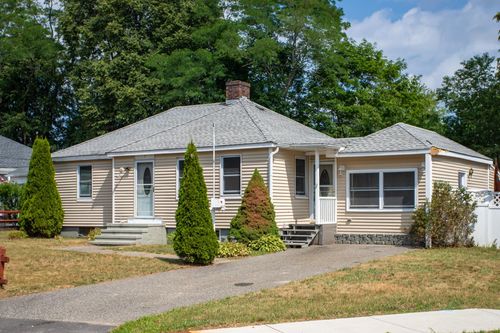 7 Hall Ct, Portsmouth, NH, 03801-4722 | Card Image