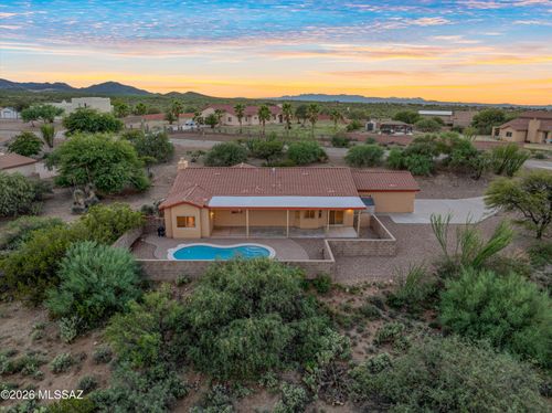 240 N Sharon Rd, Vail, AZ, 85641-6720 | Card Image