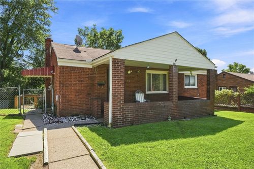 297 Mahoning, N Versailles, PA, 15137 | Card Image