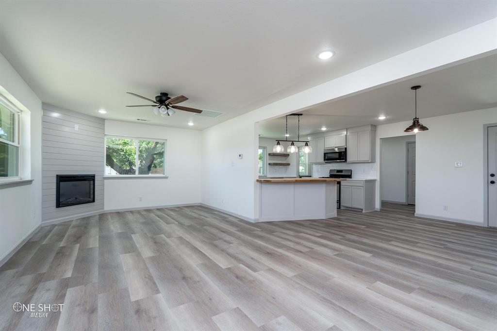 California St, Clyde, TX 79510