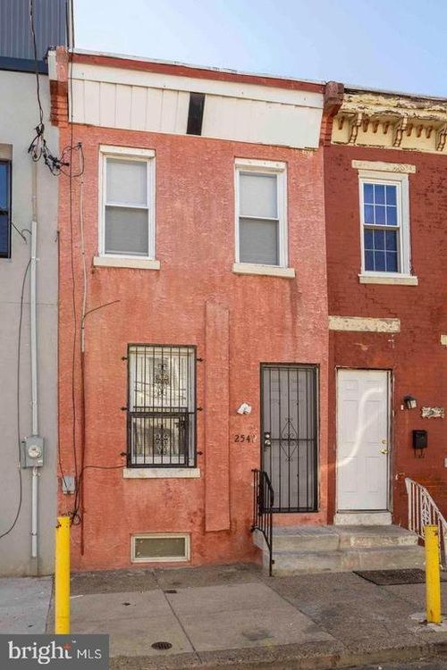 2542 N Water St, PHILADELPHIA, PA, 19125-1022 | Card Image