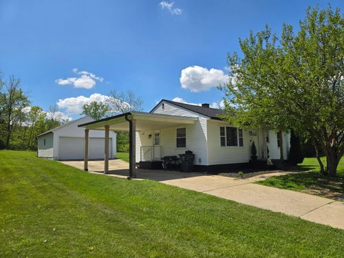 1105 Coonpath Rd Nw, Lancaster, OH, 43130-8301 | Card Image