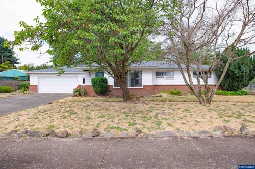 2420 Pine Ln Se, Albany, OR, 97322-5540 | Card Image