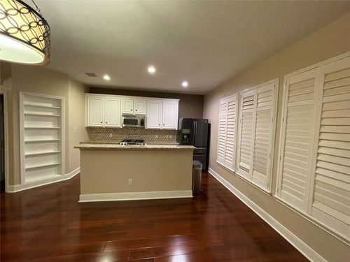 1718 Elgin St, Houston, TX, 77004-3018 | Card Image