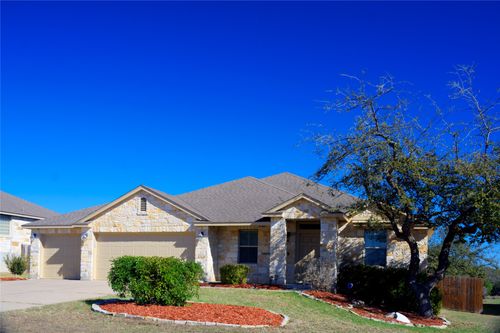 9921 Stratus Dr, Dripping Springs, TX, 78620-2663 | Card Image