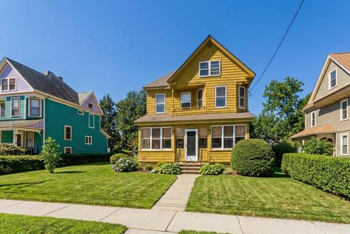 53 Nonotuck St, Holyoke, MA, 01040-2603 | Card Image