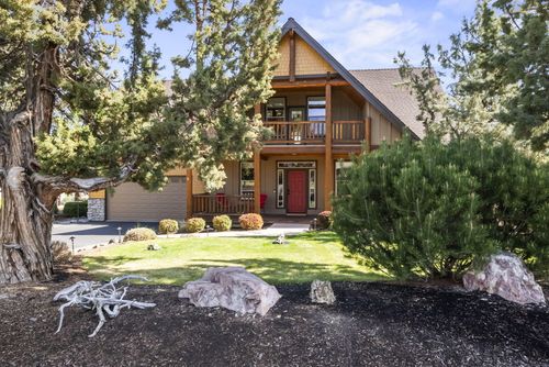 10175 Juniper Glen Cir, Redmond, OR, 97756-7372 | Card Image