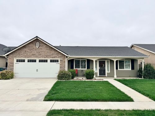 2383 Harbor Island Ct, Tulare, CA, 93274-7426 | Card Image