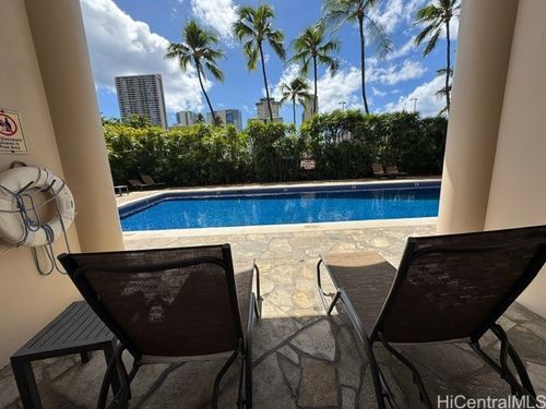apt-736-500 University Ave, Honolulu, HI, 96826-4916 | Card Image