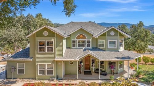 40111 Old Stonegate Ct, Oakhurst, CA, 93644-8896 | Card Image