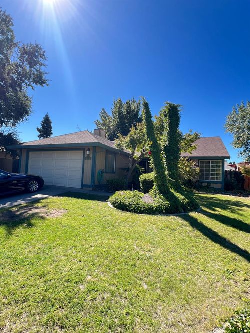 8316 Cutler Way, Sacramento, CA, 95828 | Card Image