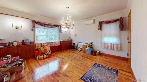 120 Barrymore Blvd, Franklin Square, NY, 11010-1609 | Card Image