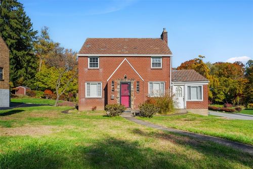 2315 Mcnary Blvd, Pittsburgh, PA, 15235-2737 | Card Image