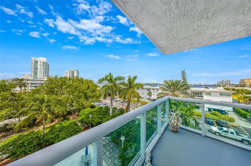 apt-406-7910 Harbor Island Dr, North Bay Village, FL, 33141-3385 | Card Image