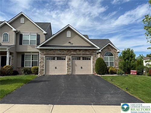 835 Holly Blue Way, BREINIGSVILLE, PA, 18031-2147 | Card Image
