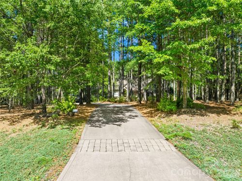 6830 Goose Point Dr, Denver, NC, 28037-0047 | Card Image