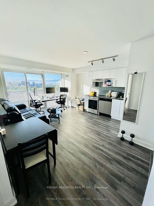 1007-120 Varna Dr, North York, ON, M6A0B3 | Card Image