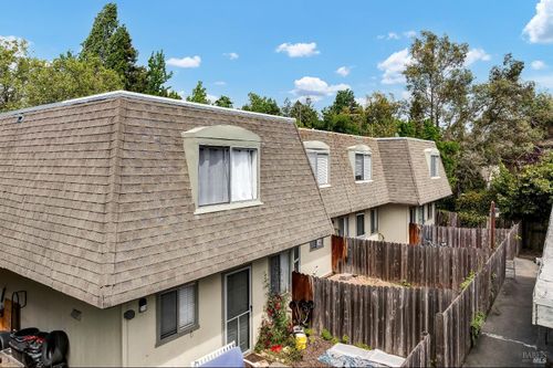 152 Valparaiso Ave, Cotati, CA, 94931-4344 | Card Image