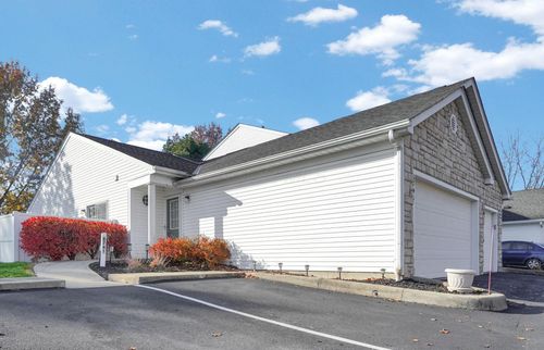 11a-6741 Axtel Dr, Canal Winchester, OH, 43110-8426 | Card Image