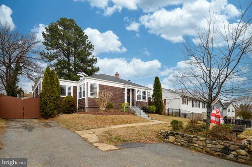 2046 Forest Drive, ANNAPOLIS, MD, 21401 | Card Image