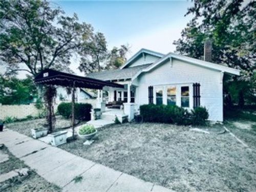 609 N Mary St, Comanche, TX, 76442-1623 | Card Image