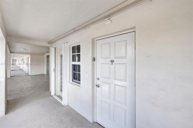 APT-305 - 3091 N Course Dr, Condo with 2 bedrooms, 2 bathrooms and null parking in Pompano Beach FL | Image 24