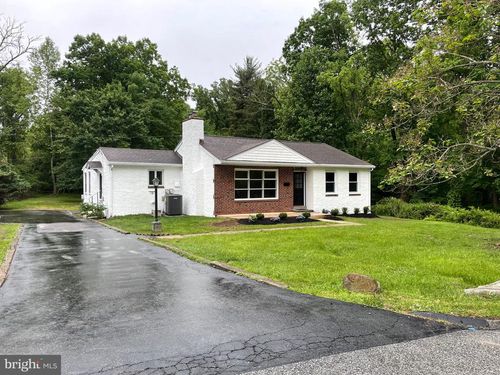 10 Yorktown Ave, WEST CHESTER, PA, 19382-5422 | Card Image