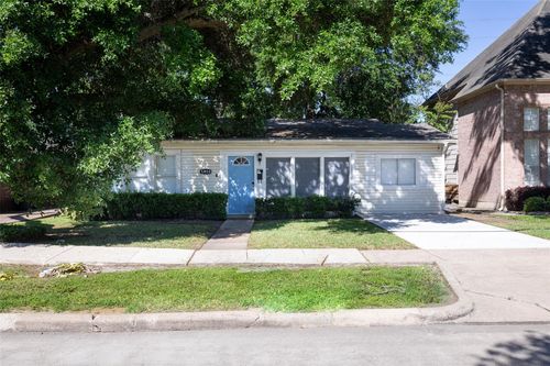 5808 Community Dr, Houston, TX, 77005-1919 | Card Image