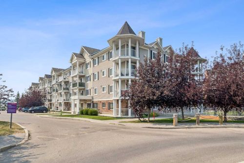 3407-10 Country Village Pk Ne, Calgary, AB, T3K0W5 | Card Image
