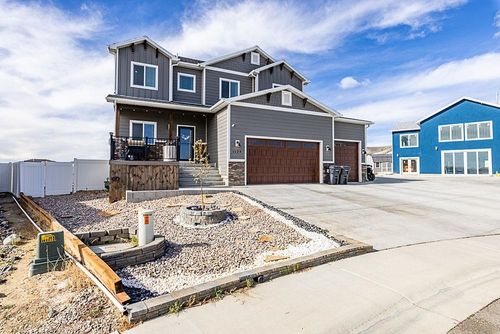 1124 Dawning Dr, Rock Springs, WY, 82901-6835 | Card Image