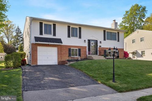 4051 Center Ave, LAFAYETTE HILL, PA, 19444-1426 | Card Image