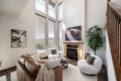 c2-6195 Fox Pointe Cir, Park City, UT, 84098-7597 | Card Image